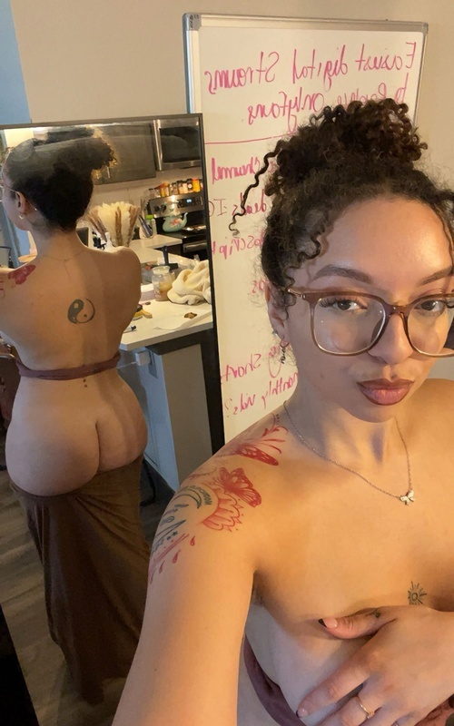 Discover Passionate Moments with Greta Fontaine's Enchantment 2 Mis Fotos