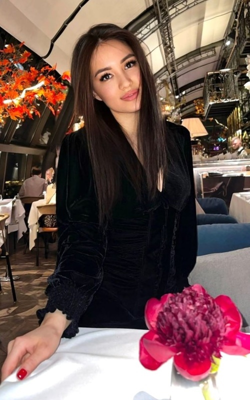 Seduction Ruby Unveils Irresistible Allure and Charm 1 Mis Fotos