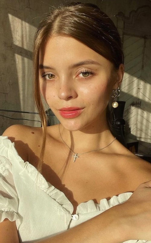 Experience Unforgettable Moments with Julieta Barros Today