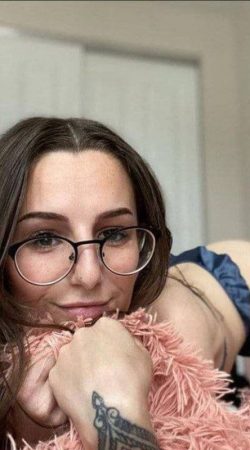 Discover Unforgettable Moments with Elodie Ricci Your Perfect Escape