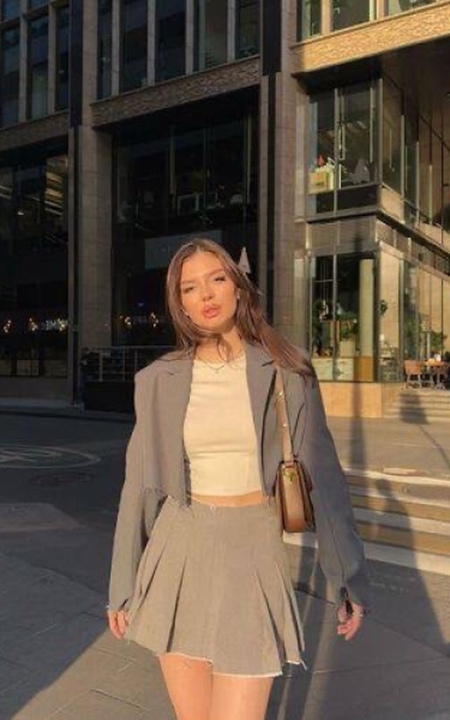 Experience Unforgettable Moments with Nora Delacroix Tonight